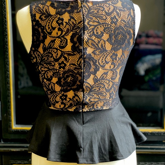 ModCloth XL Peplum Lace top Black and Tan Illusion blouse - Picture 2 of 5